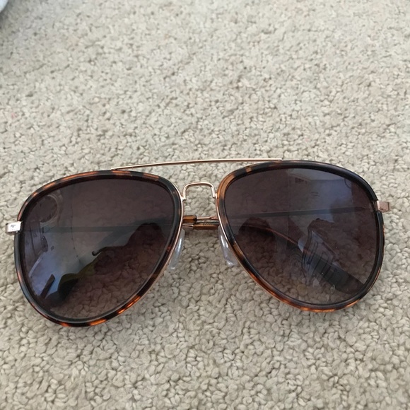 sunglasses - Picture 1 of 2